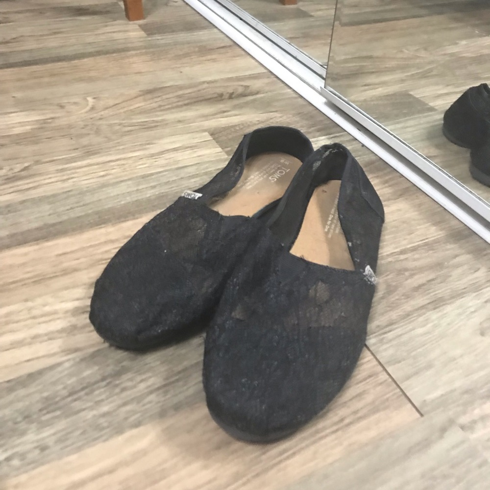 Toms shoes